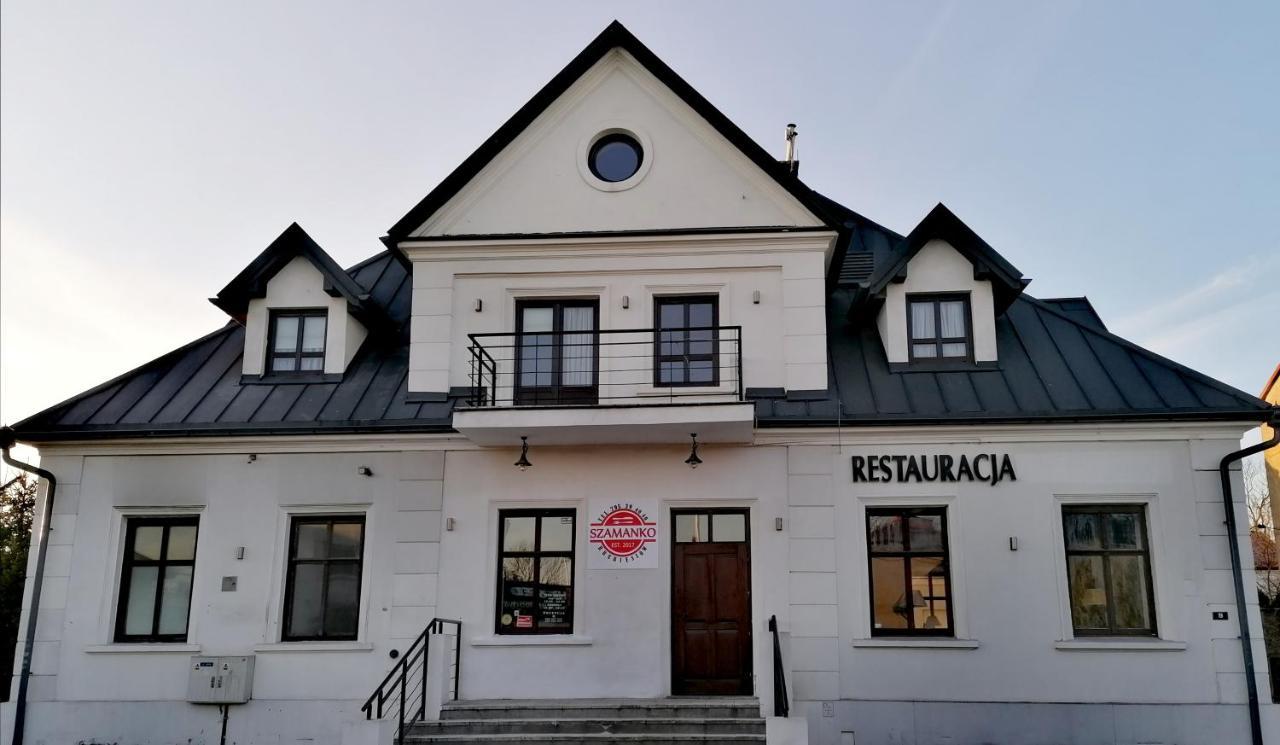 Restauracja & Pensjonat Szamanko Хрубешов Екстериор снимка